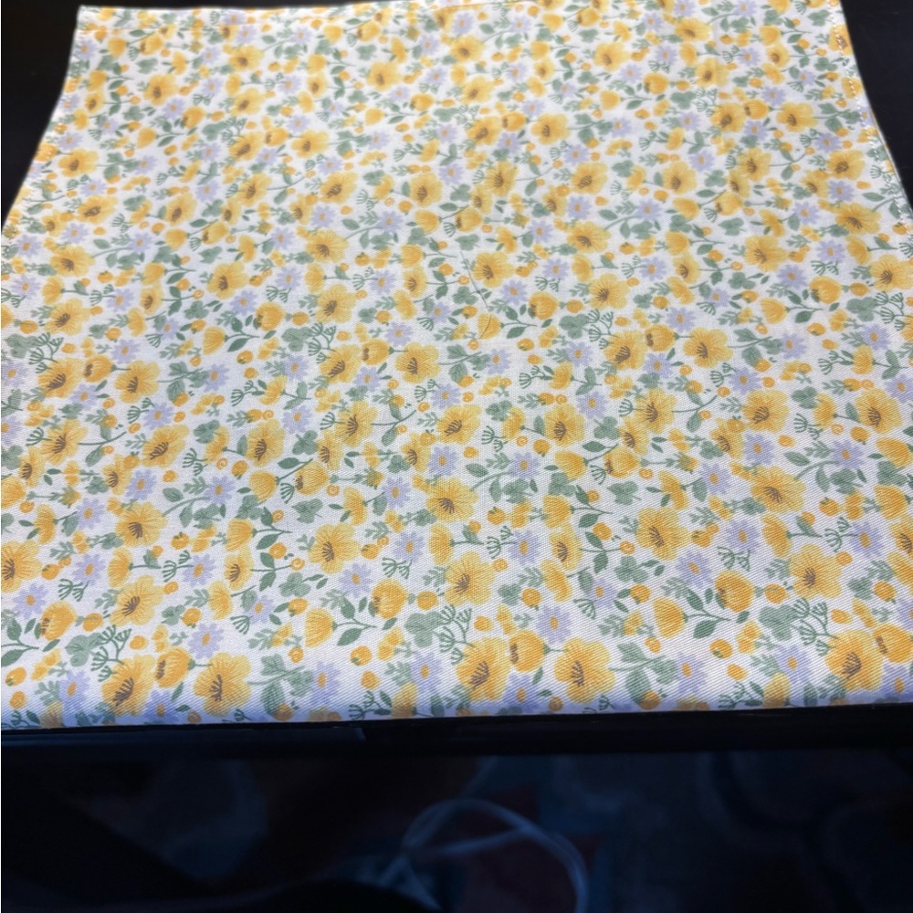 Floral table runner
